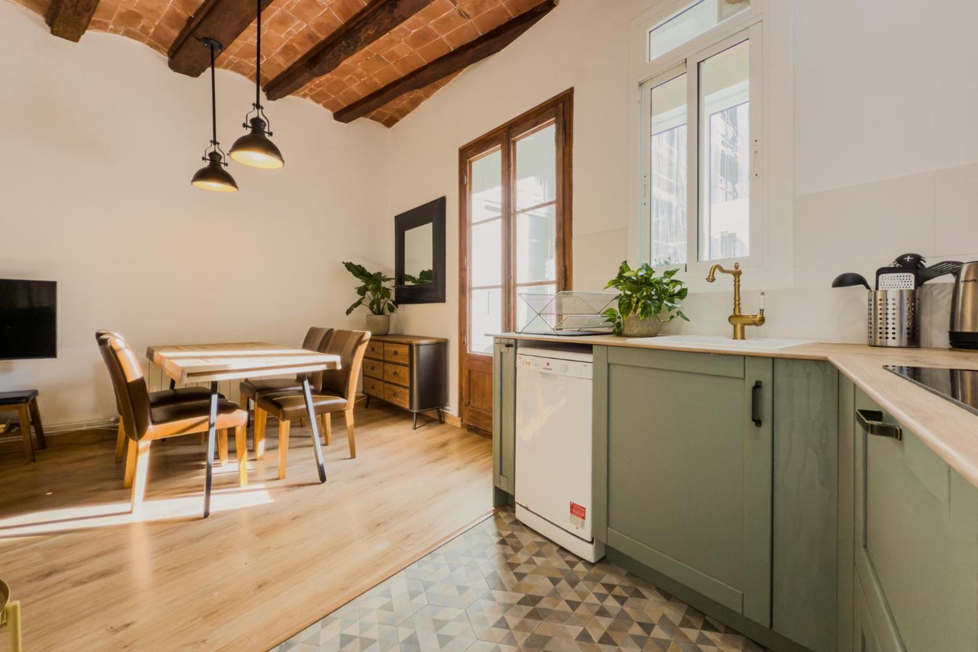 Magalhaes - Trad Flat In Poble Sec, Near Ramblas Барселона Экстерьер фото