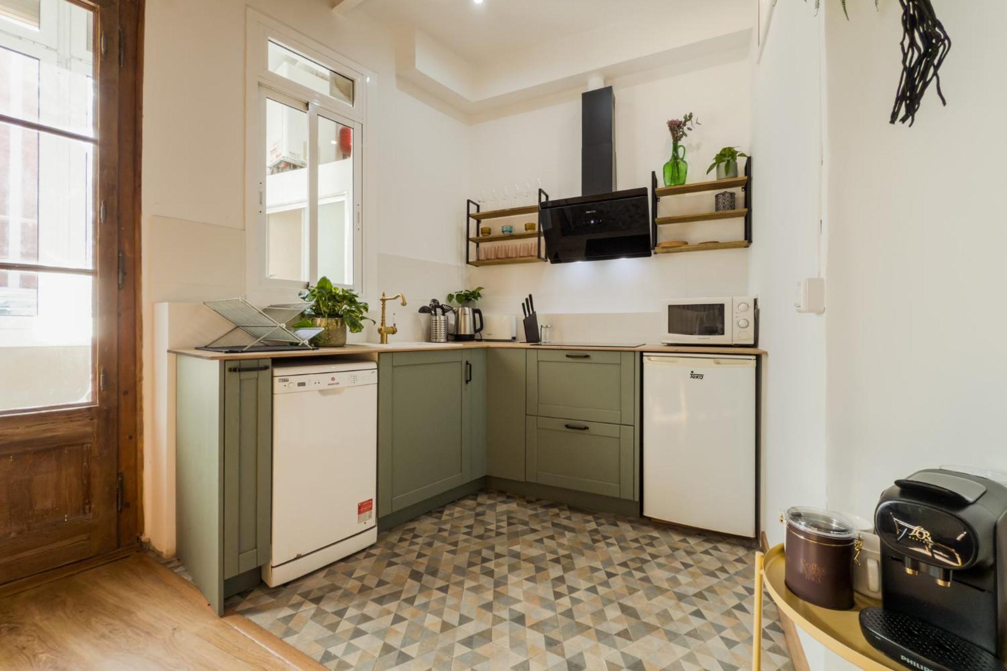 Magalhaes - Trad Flat In Poble Sec, Near Ramblas Барселона Экстерьер фото